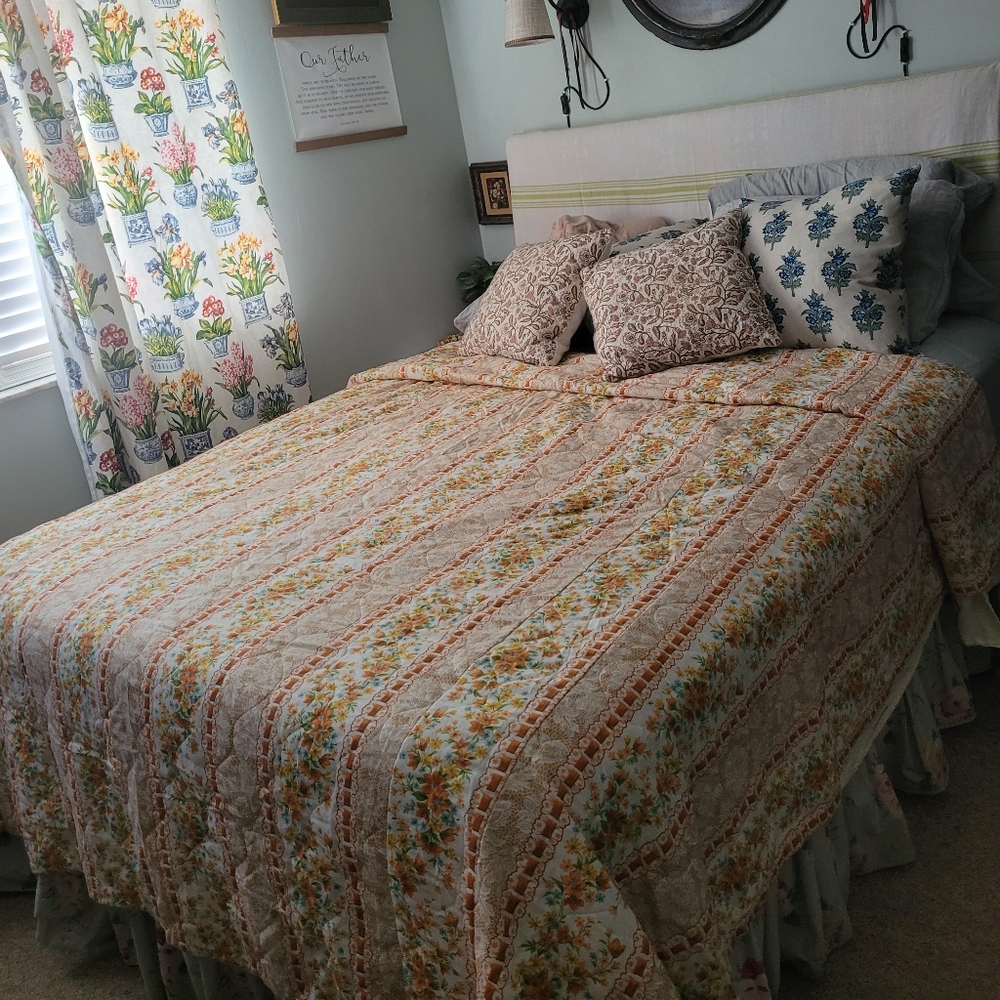Vintage Floral Patterned Coverlet Bedspread Full/Queen